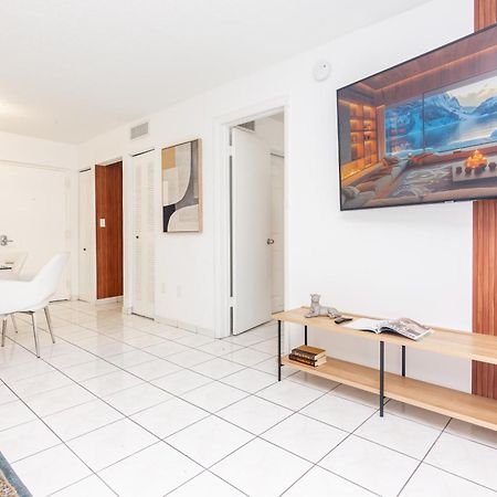 One Bedroom Apartment - With Parking & Balcony - Heart Of Wynwood Miami Kültér fotó