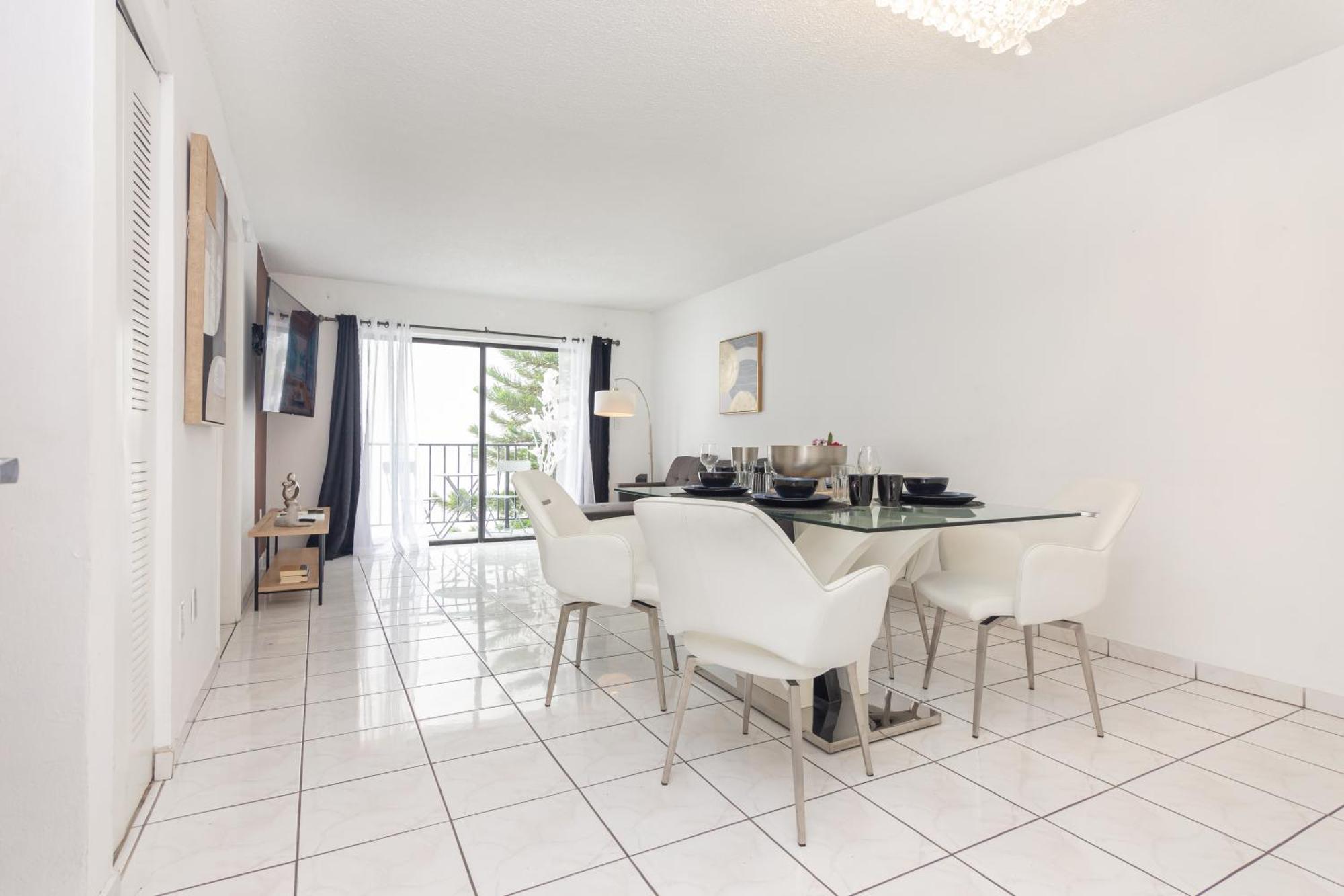 One Bedroom Apartment - With Parking & Balcony - Heart Of Wynwood Miami Kültér fotó