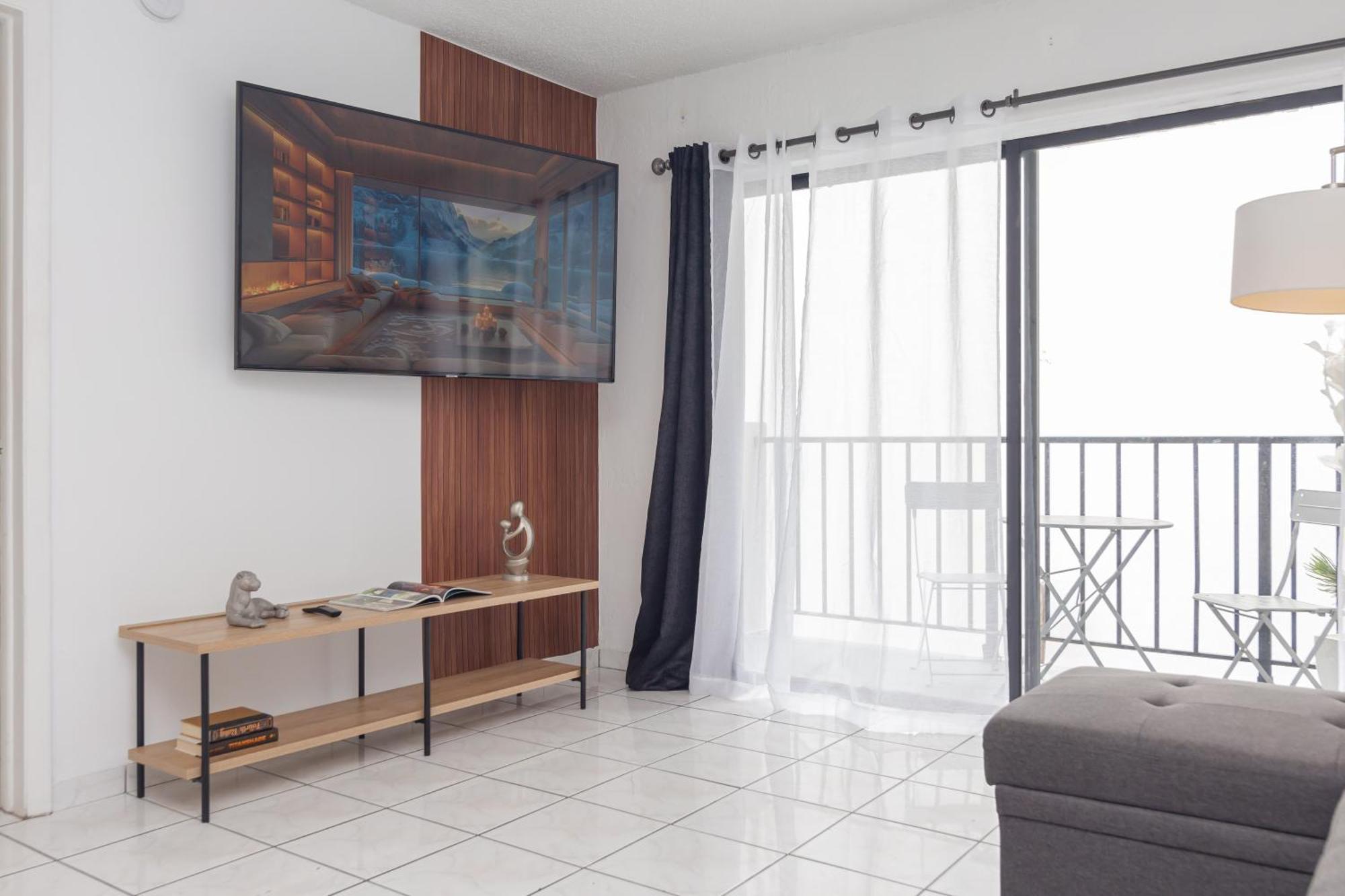 One Bedroom Apartment - With Parking & Balcony - Heart Of Wynwood Miami Kültér fotó