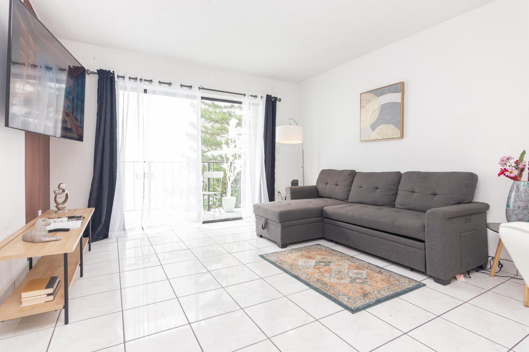 One Bedroom Apartment - With Parking & Balcony - Heart Of Wynwood Miami Kültér fotó