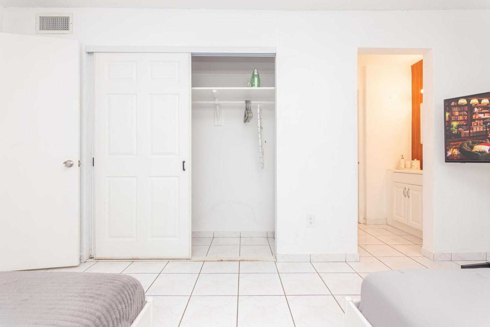 One Bedroom Apartment - With Parking & Balcony - Heart Of Wynwood Miami Kültér fotó
