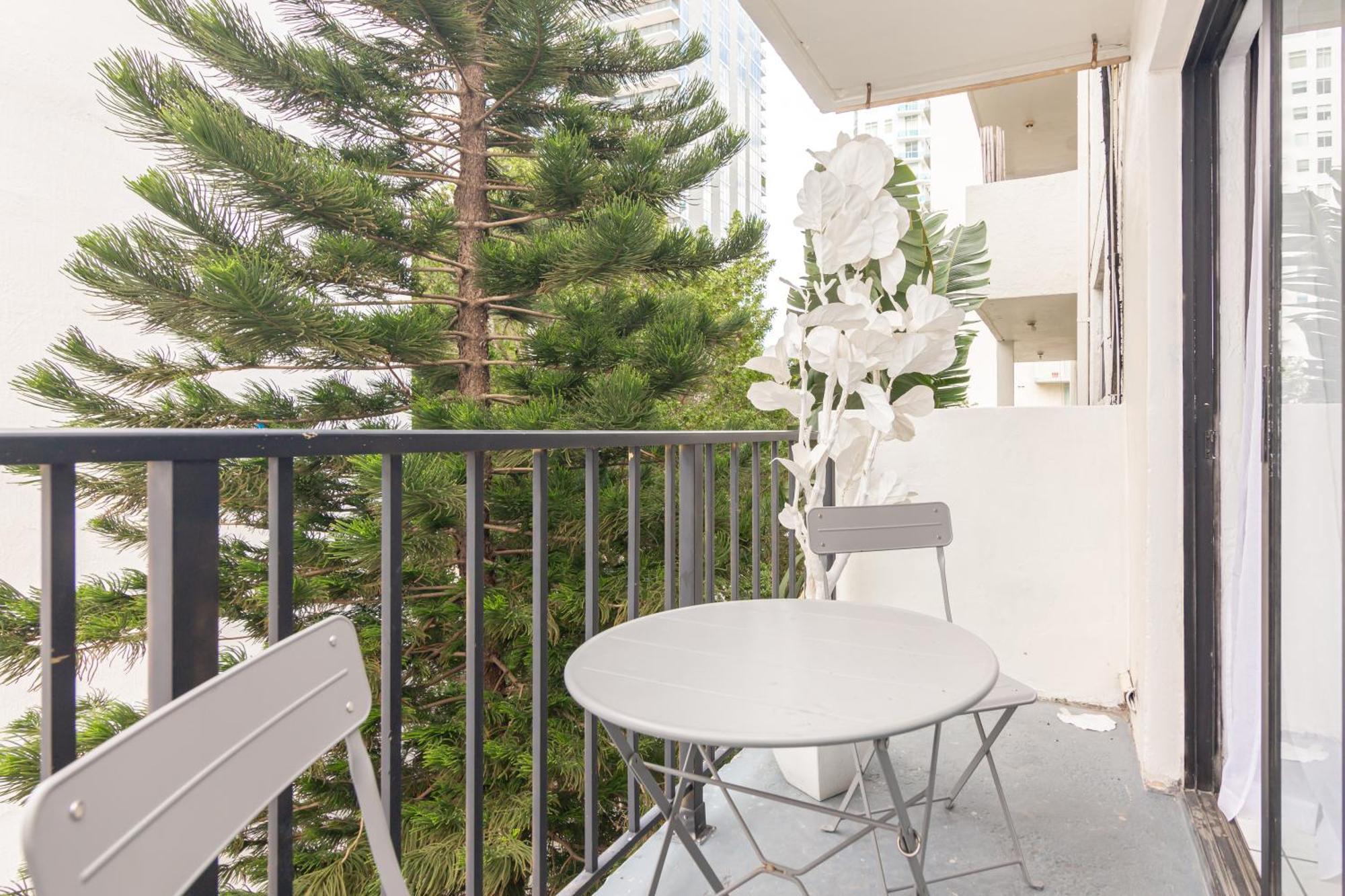 One Bedroom Apartment - With Parking & Balcony - Heart Of Wynwood Miami Kültér fotó